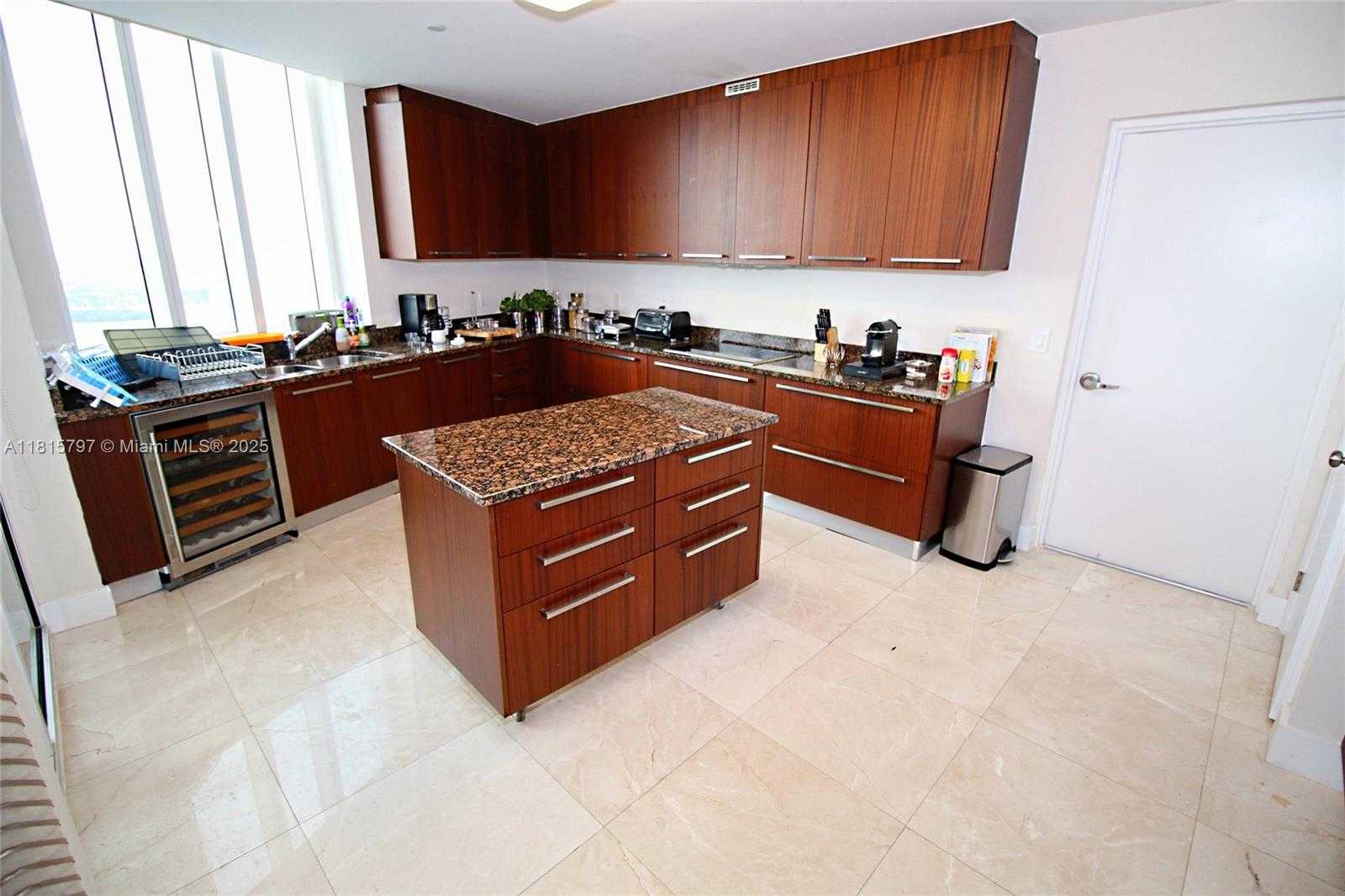 Small Image of 15901 COLLINS AVE #2906, Sunny Isles Beach Number 9