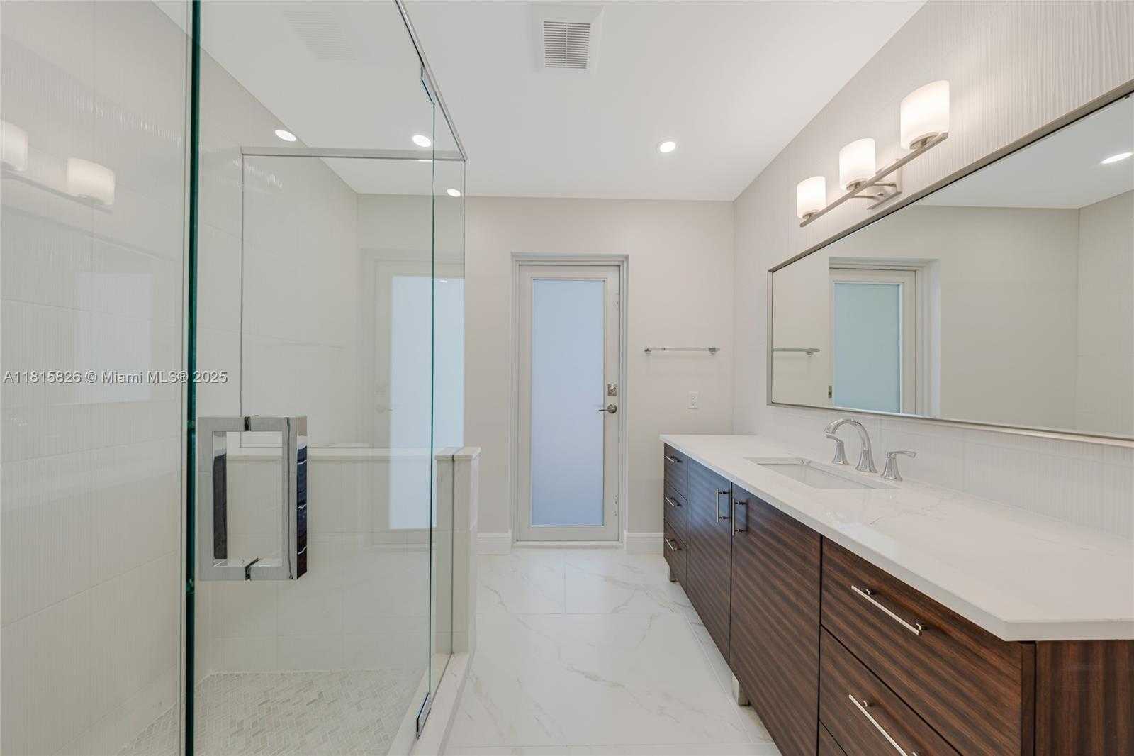 Small Image of 8825 SOUTH WEST 151ST ST, Palmetto Bay Number 11