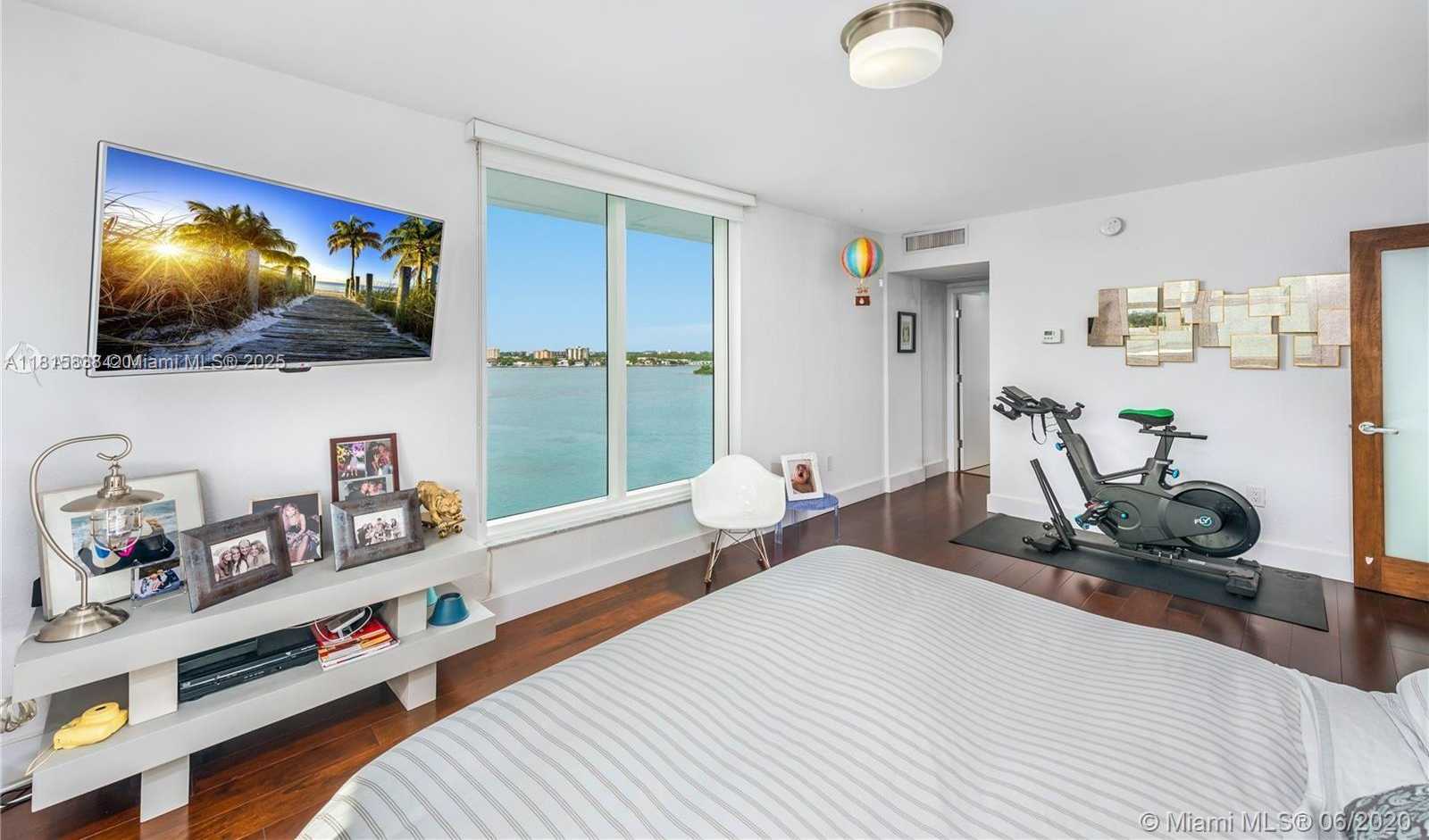 Small Image of 10350 WEST BAY HARBOR DR #PHP, Bay Harbor Islands Number 11