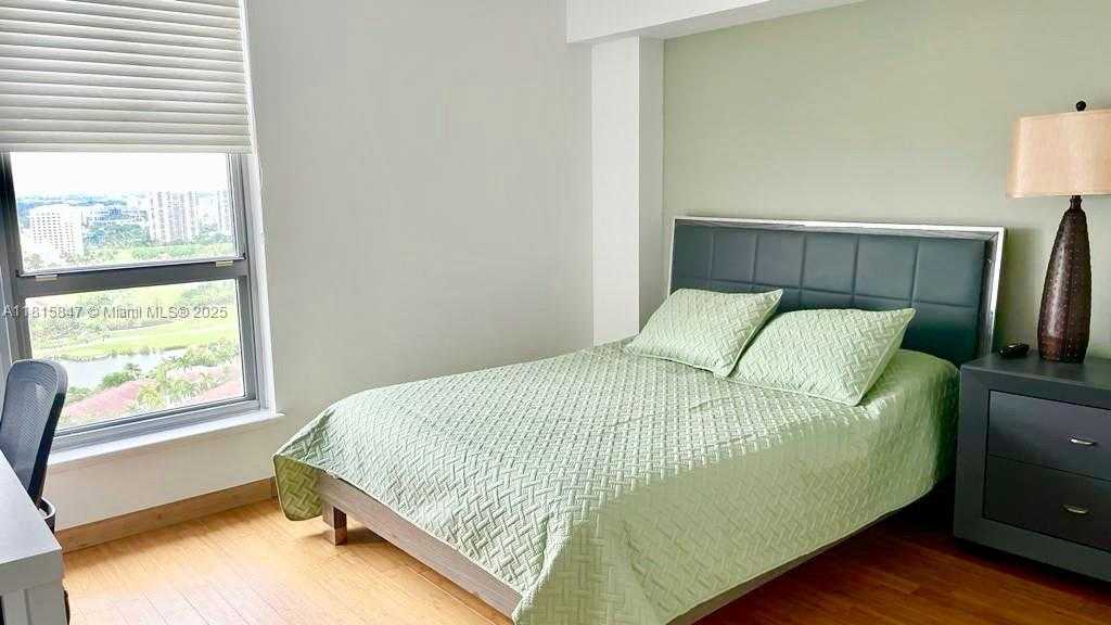 Small Image of 3500 MYSTIC POINTE DR #3103, Aventura Number 10