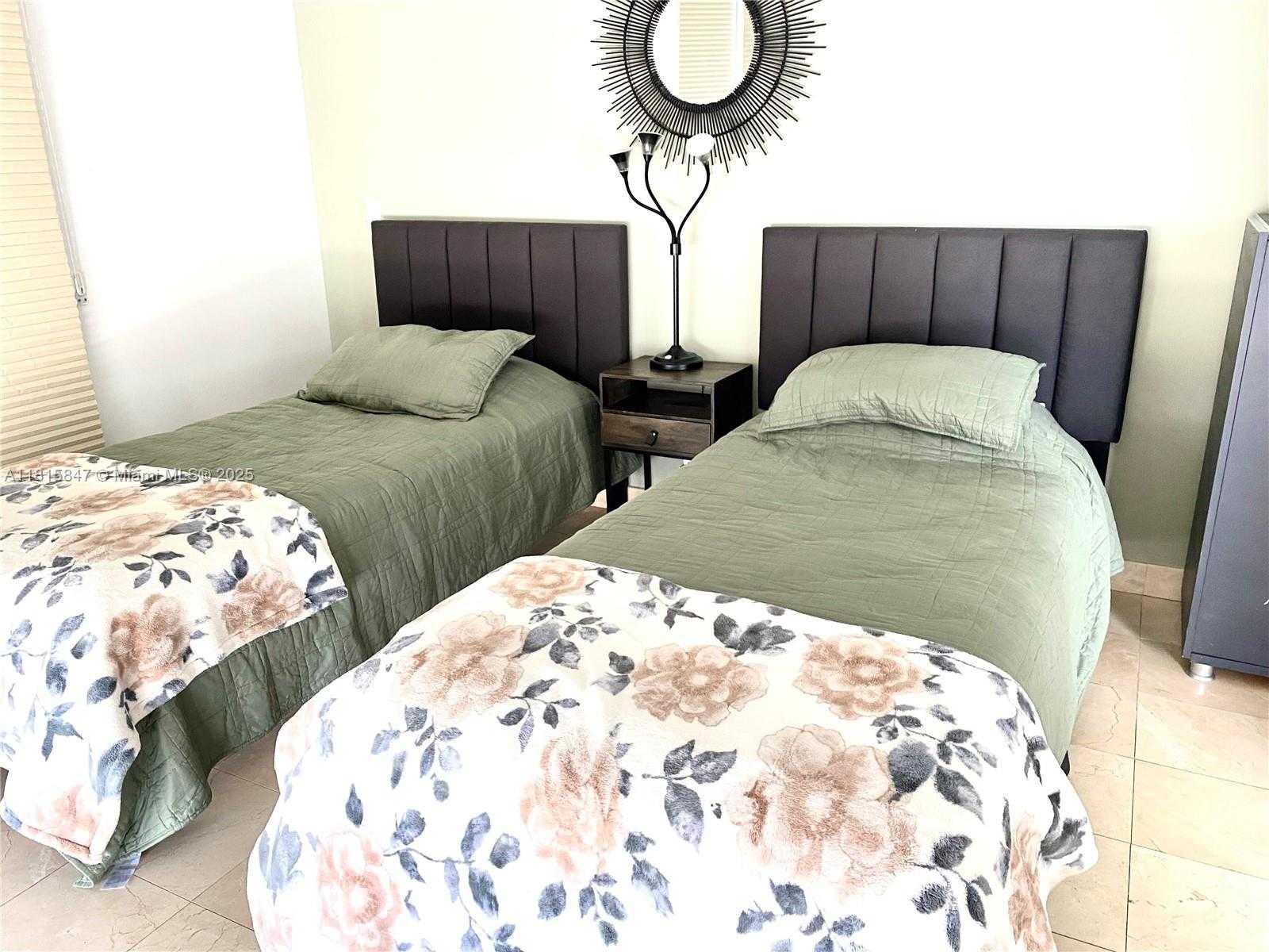 Small Image of 3500 MYSTIC POINTE DR #3103, Aventura Number 16