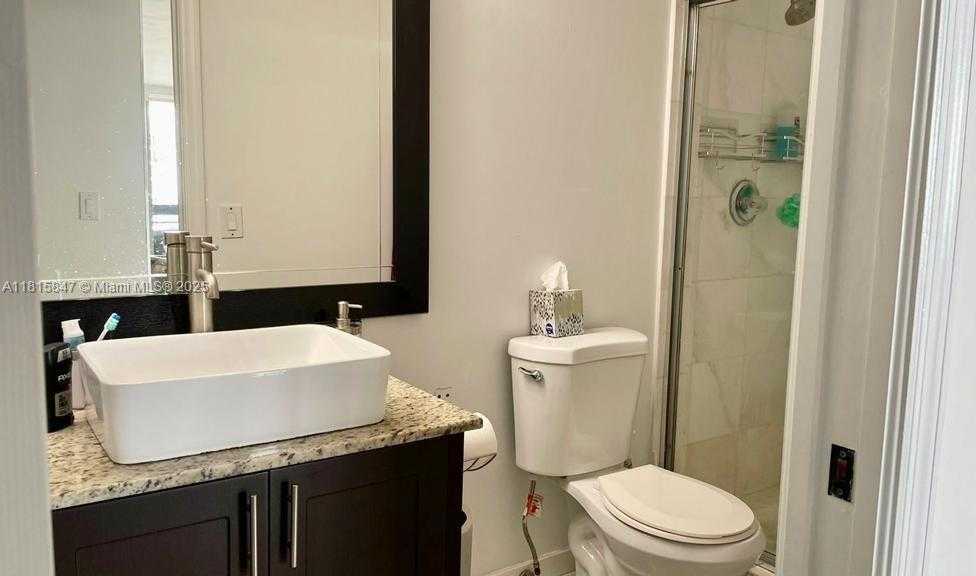 Small Image of 3500 MYSTIC POINTE DR #3103, Aventura Number 17