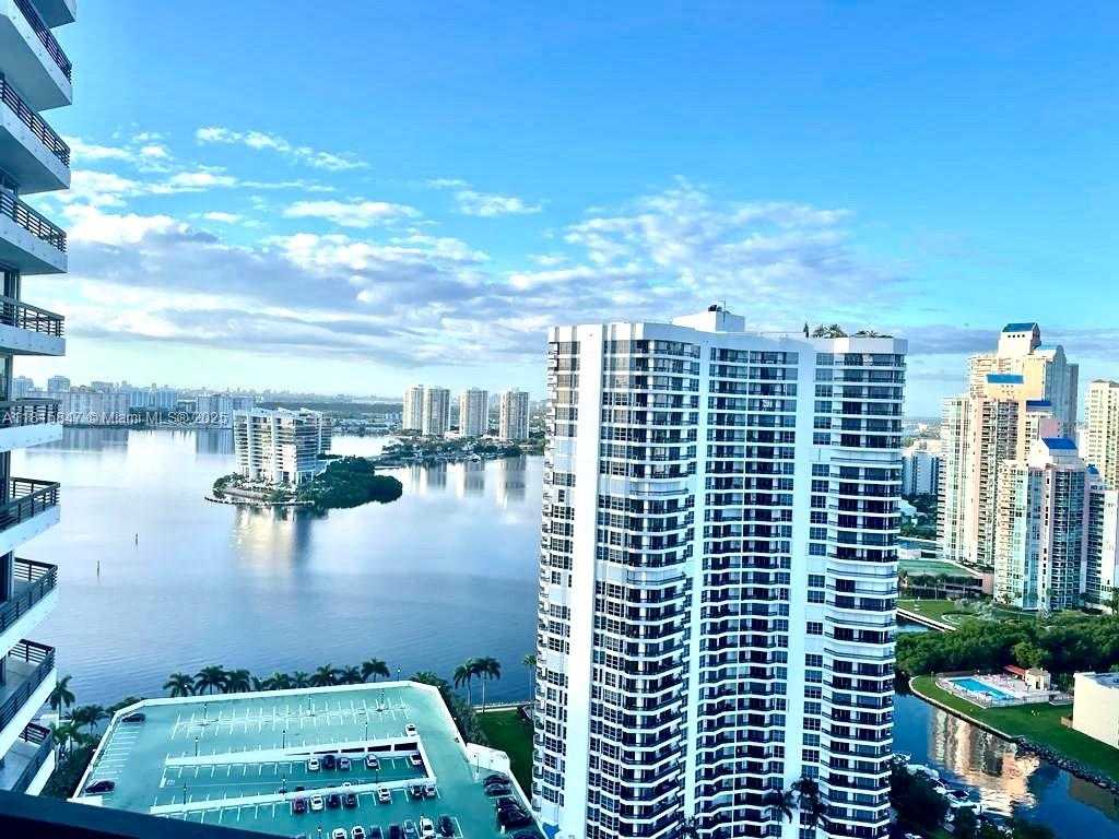 Small Image of 3500 MYSTIC POINTE DR #3103, Aventura Number 2