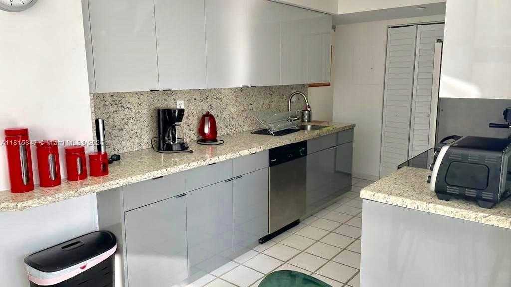 Small Image of 3500 MYSTIC POINTE DR #3103, Aventura Number 20
