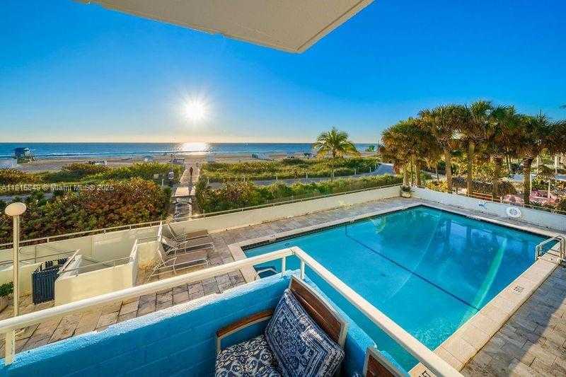 Small Image of 465 OCEAN DR #315, Miami Beach Number 14