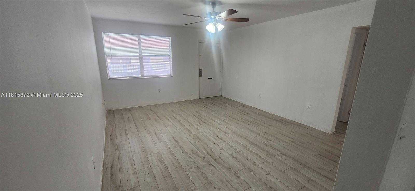 Small Image of 111 NORTH WEST 152ND ST #15, Miami Number 7