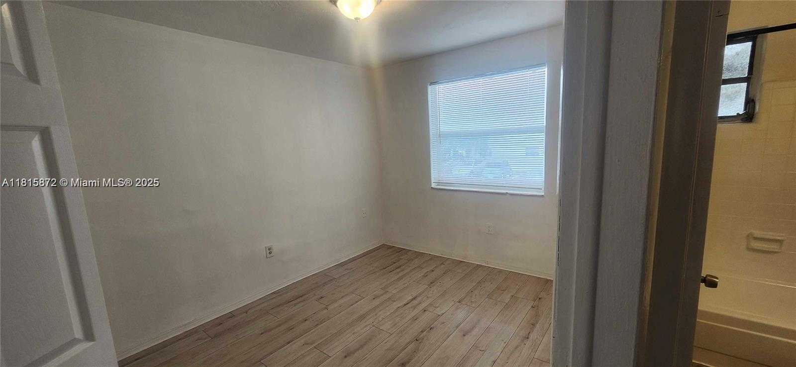 Small Image of 111 NORTH WEST 152ND ST #15, Miami Number 9