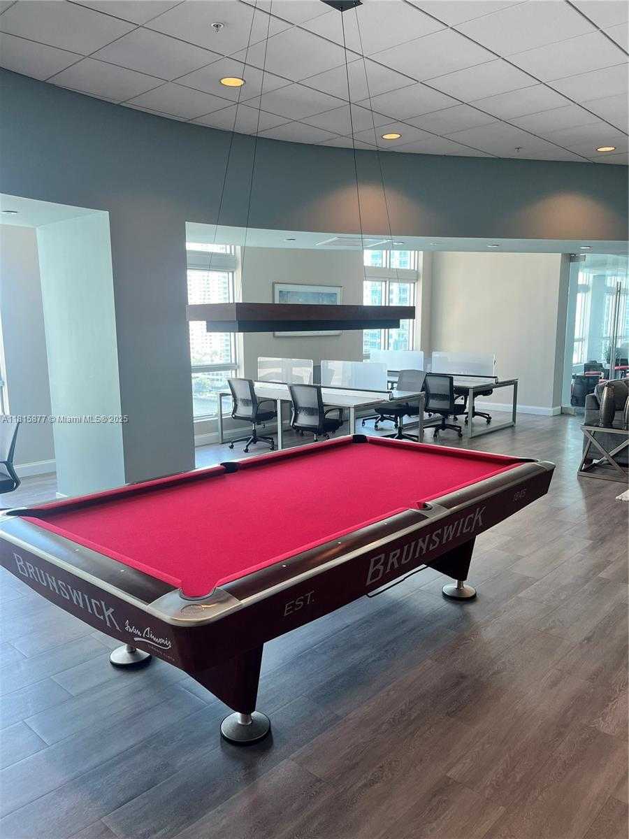 Small Image of 300 SOUTH BISCAYNE BLVD #PH-4003, Miami Number 14