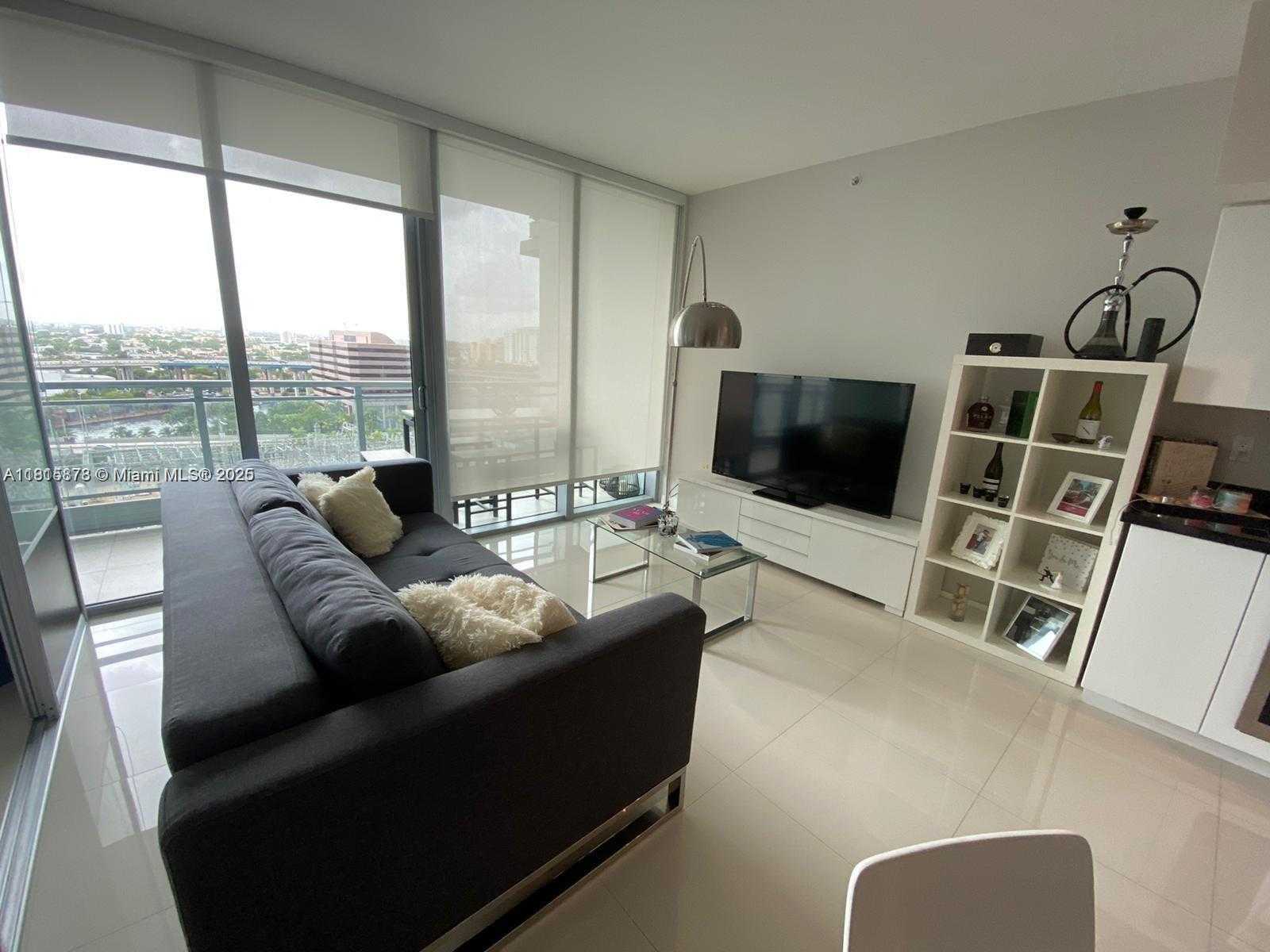Small Image of 92 SOUTH WEST 3RD ST #1608, Miami Number 3