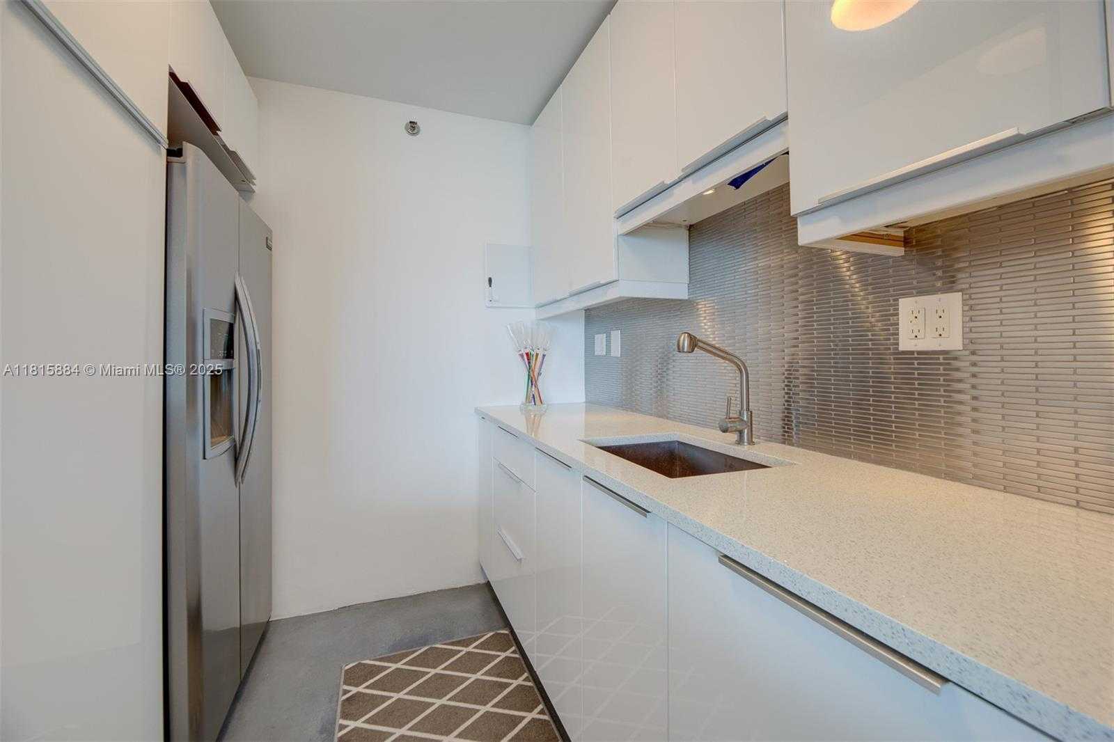 Small Image of 1000 WEST AVE #1510, Miami Beach Number 10