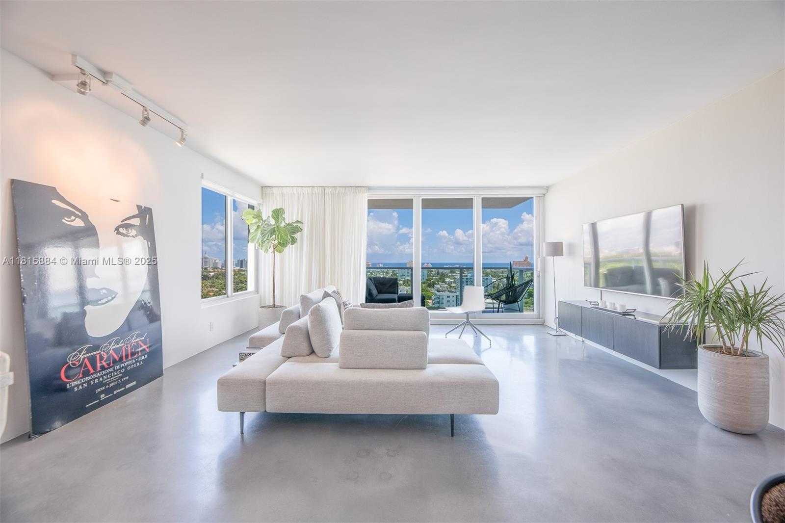 Small Image of 1000 WEST AVE #1510, Miami Beach Number 4