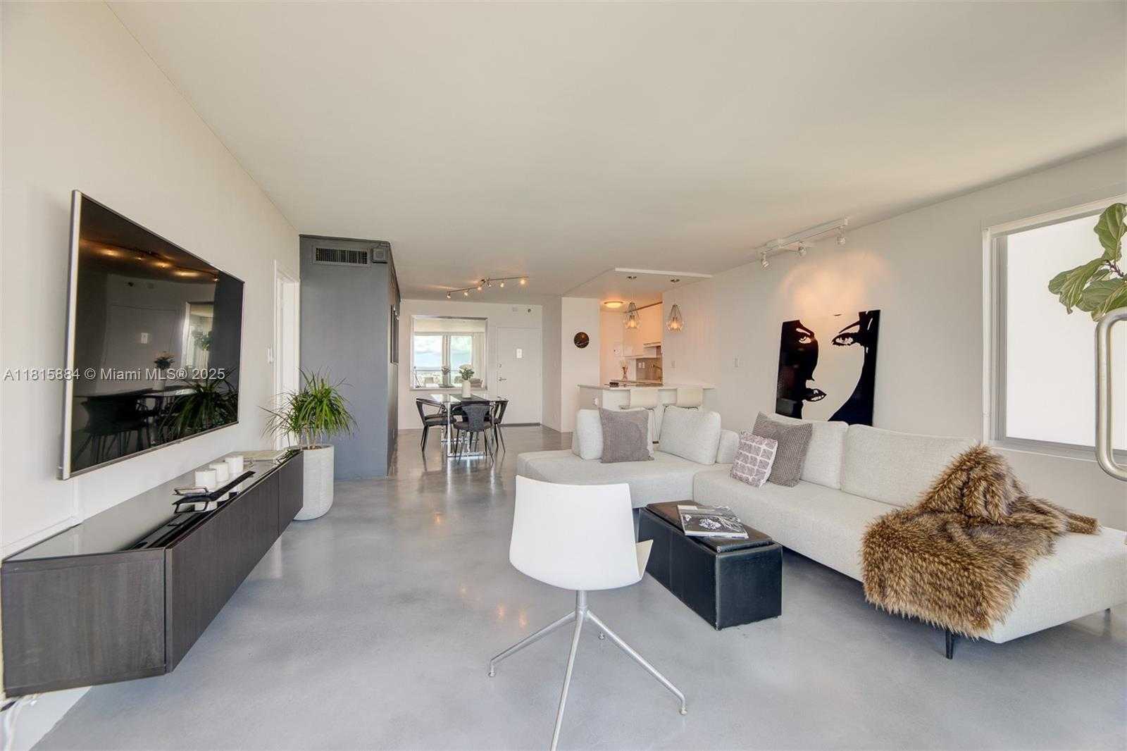 Small Image of 1000 WEST AVE #1510, Miami Beach Number 5