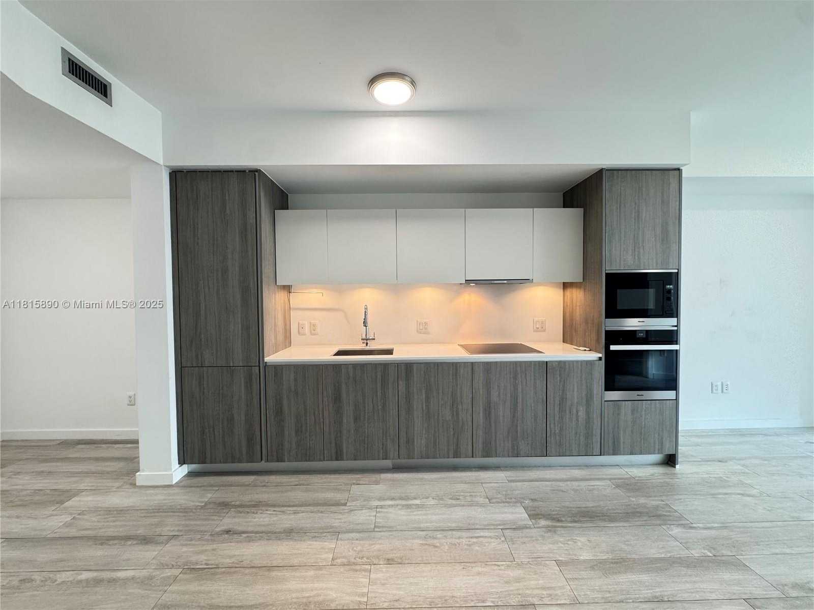 Small Image of 2900 NORTH EAST 7TH AVE #2808, Miami Number 25