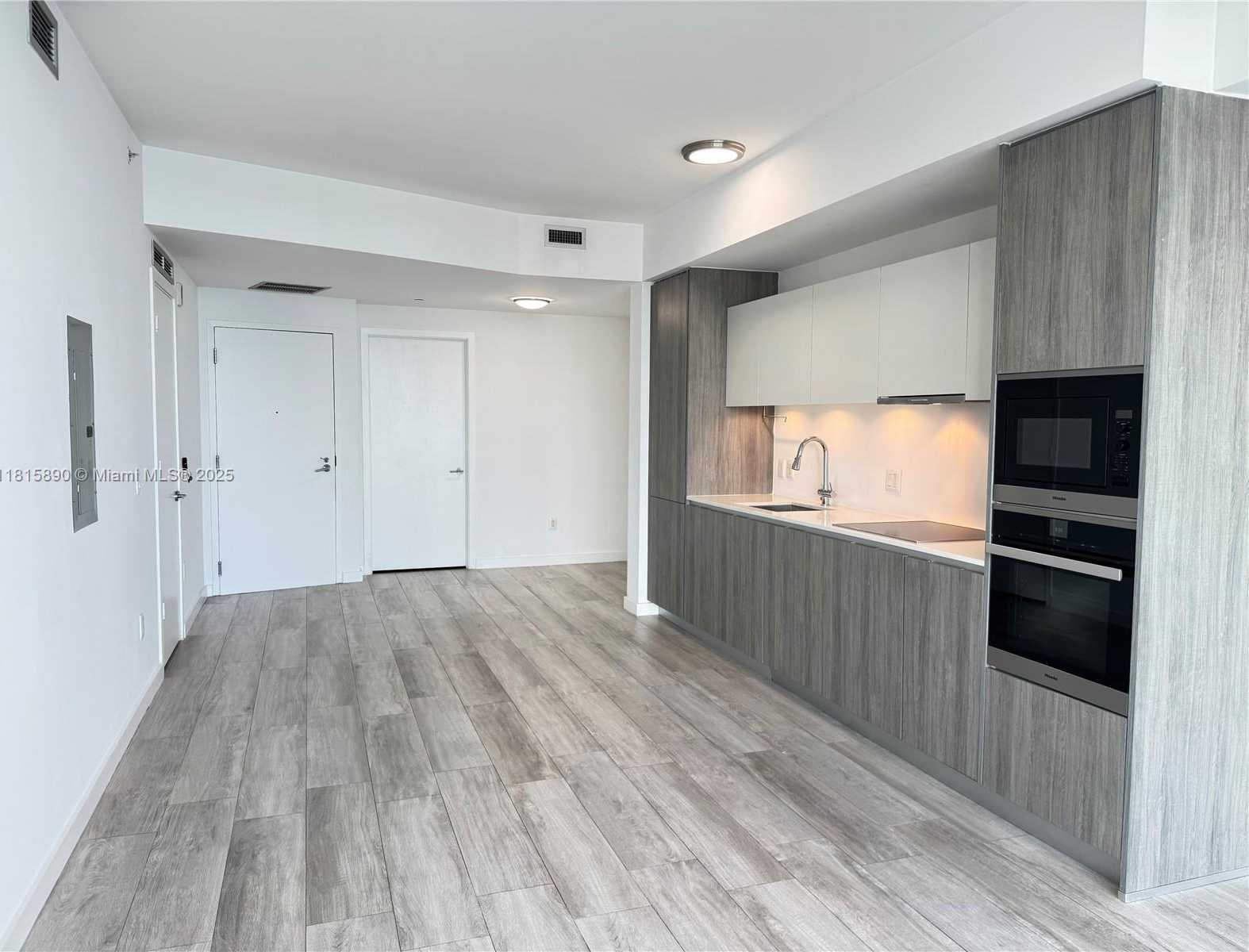 Small Image of 2900 NORTH EAST 7TH AVE #2808, Miami Number 28
