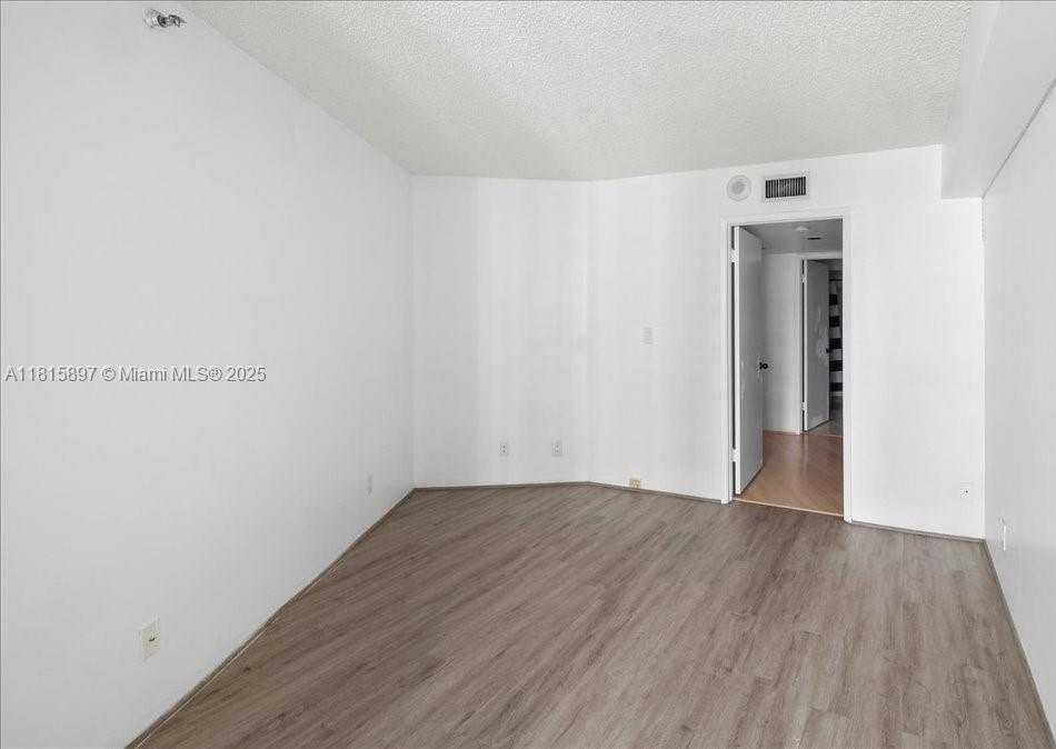 Small Image of 19195 NORTH EAST 36TH CT #2004, Aventura Number 23