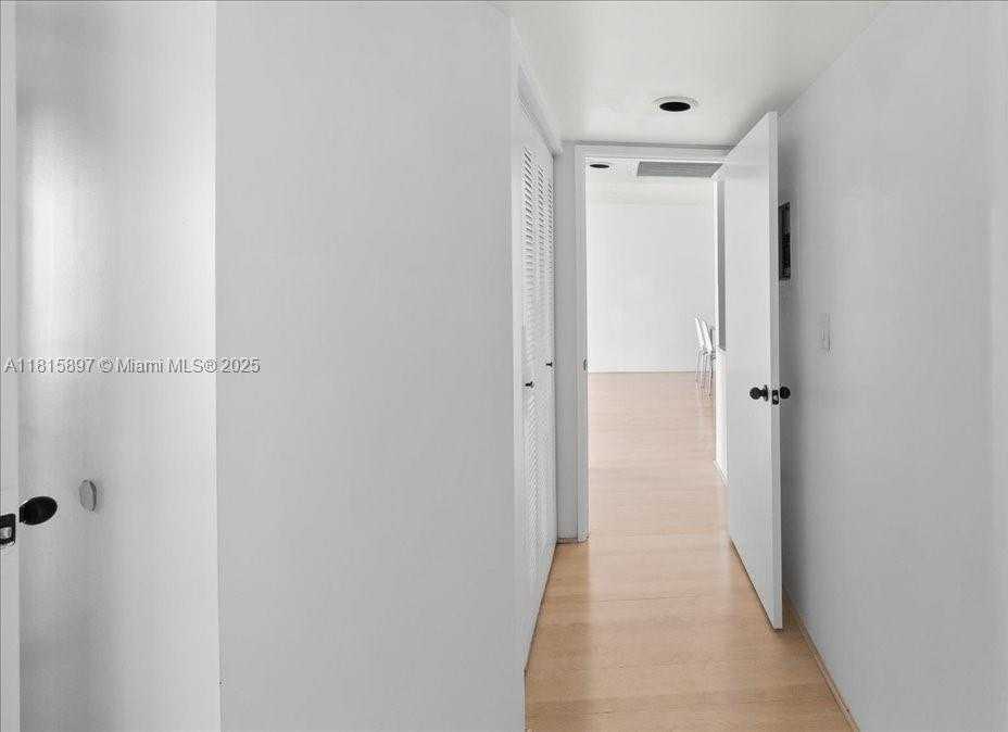 Small Image of 19195 NORTH EAST 36TH CT #2004, Aventura Number 28