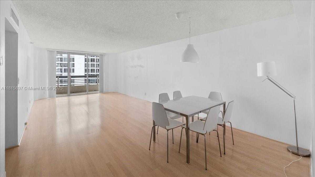 Small Image of 19195 NORTH EAST 36TH CT #2004, Aventura Number 32