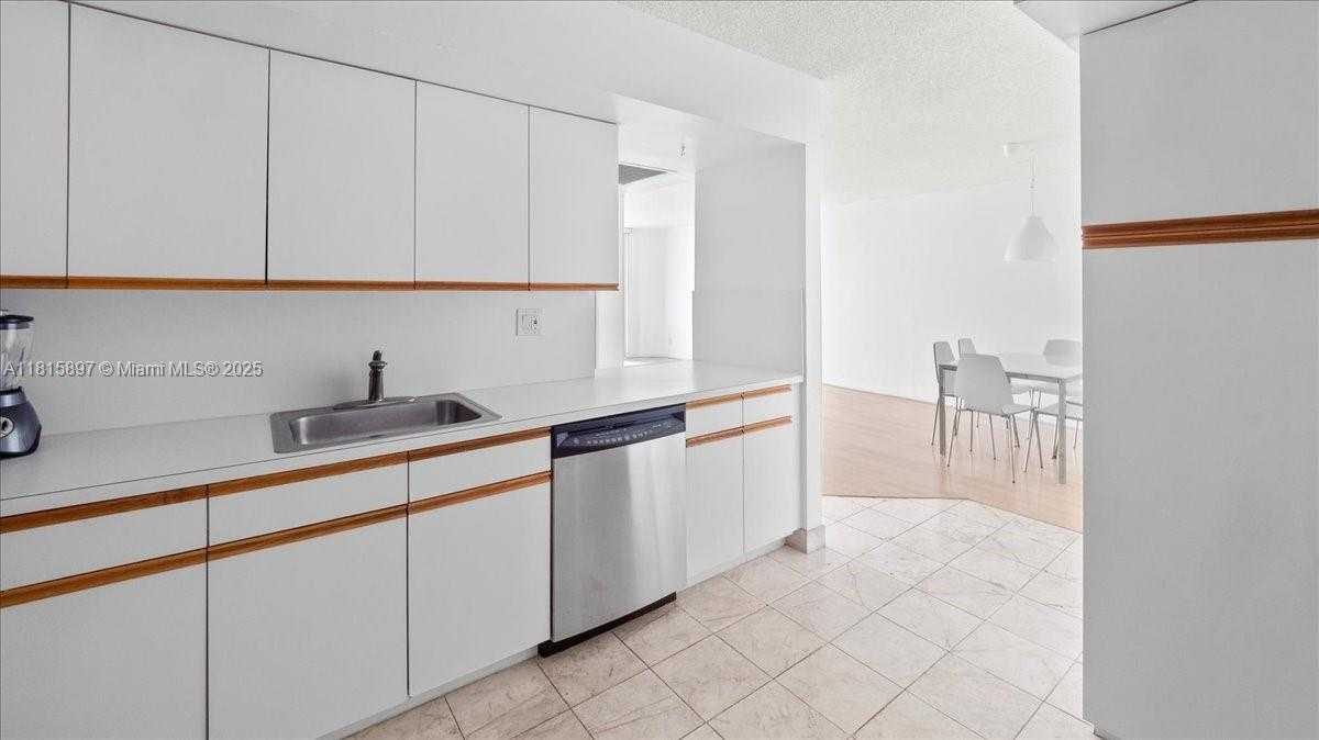 Small Image of 19195 NORTH EAST 36TH CT #2004, Aventura Number 39
