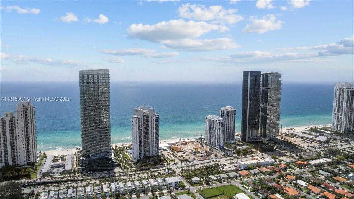 Small Image of 19195 NORTH EAST 36TH CT #2004, Aventura Number 5