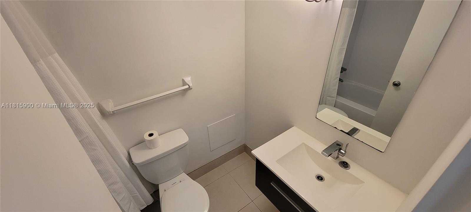 Small Image of 1000 WEST AVE #322, Miami Beach Number 10