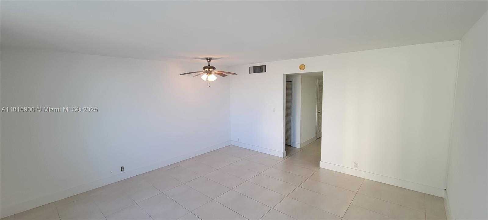 Small Image of 1000 WEST AVE #322, Miami Beach Number 4