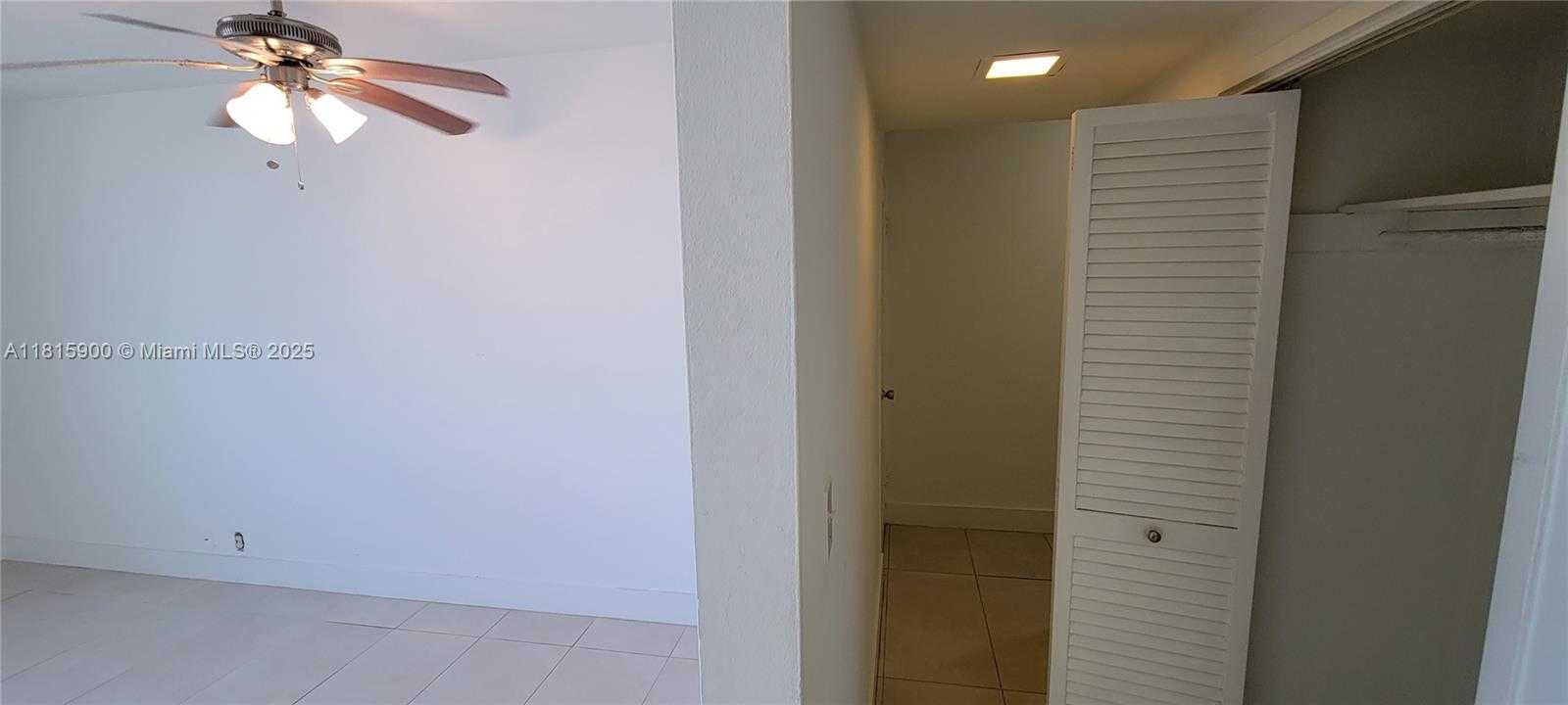 Small Image of 1000 WEST AVE #322, Miami Beach Number 7