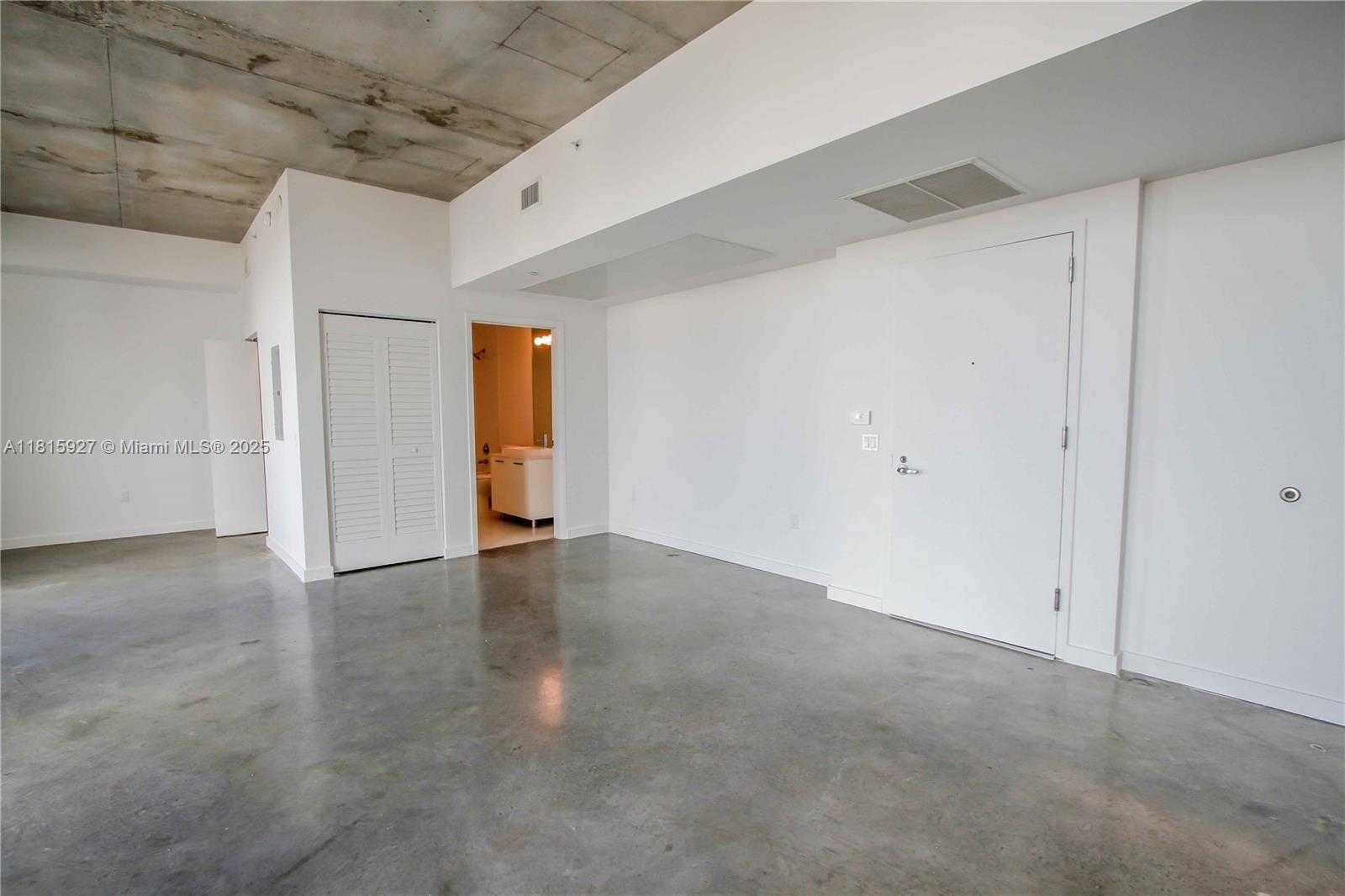 Small Image of 151 SOUTH EAST 1ST ST #2408, Miami Number 3