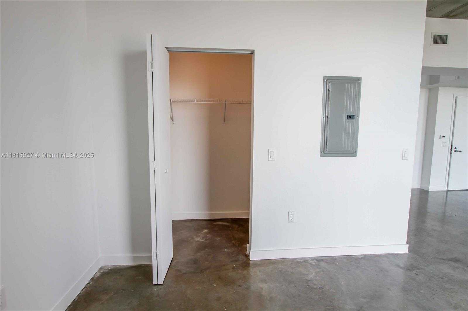 Small Image of 151 SOUTH EAST 1ST ST #2408, Miami Number 7