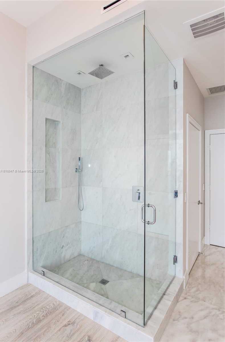 Small Image of 460 NORTH EAST 28TH ST #4203, Miami Number 14
