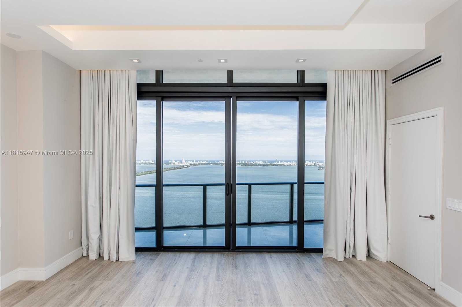Small Image of 460 NORTH EAST 28TH ST #4203, Miami Number 17