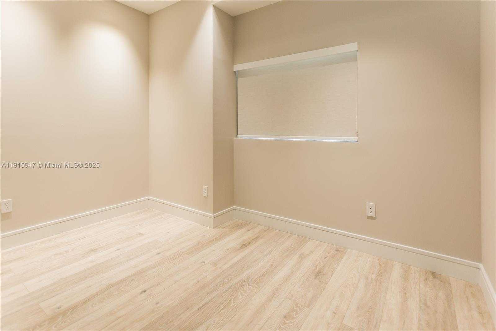 Small Image of 460 NORTH EAST 28TH ST #4203, Miami Number 26