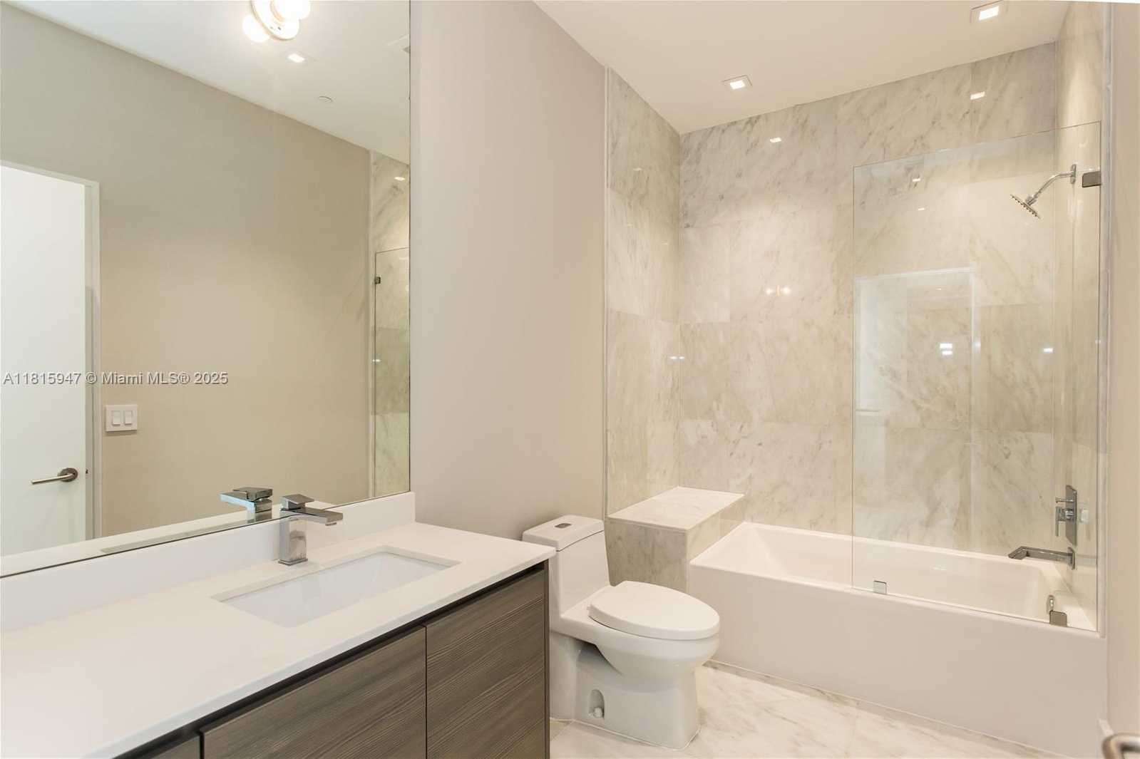 Small Image of 460 NORTH EAST 28TH ST #4203, Miami Number 29