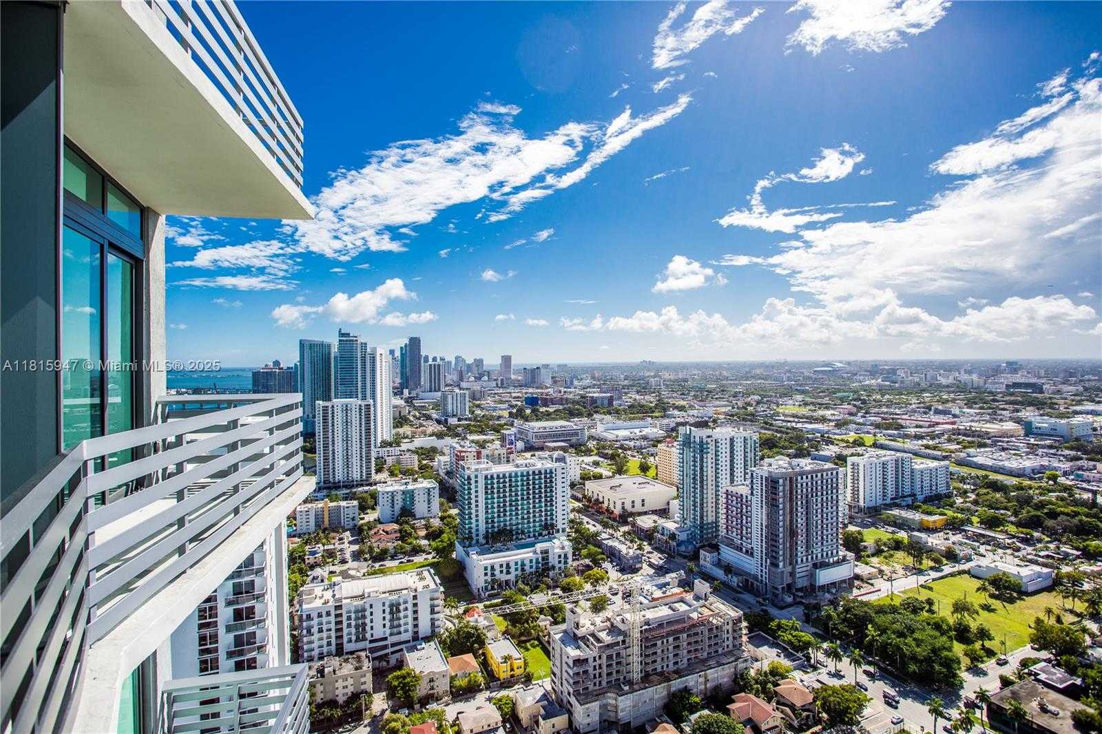 Small Image of 460 NORTH EAST 28TH ST #4203, Miami Number 36