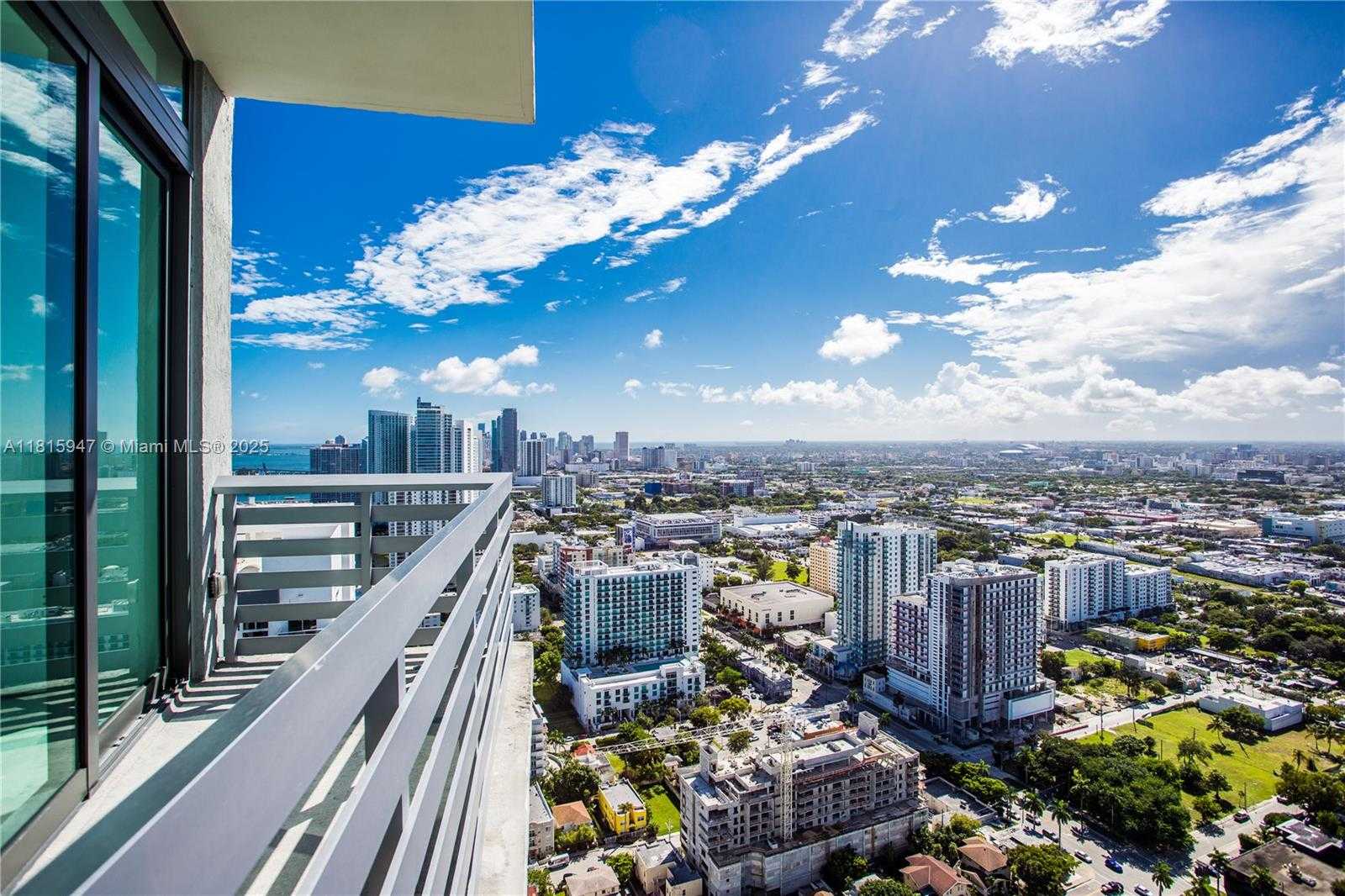 Small Image of 460 NORTH EAST 28TH ST #4203, Miami Number 37