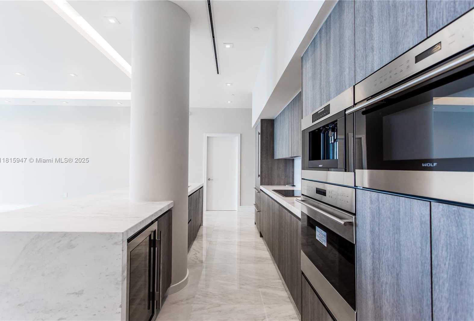 Small Image of 460 NORTH EAST 28TH ST #4203, Miami Number 5