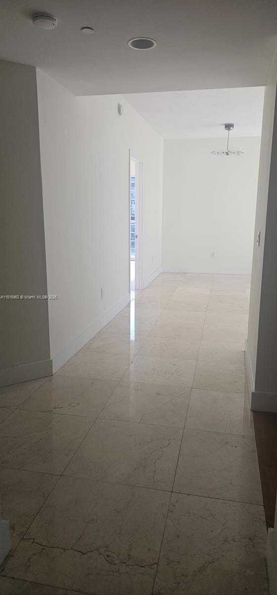 Small Image of 1060 BRICKELL AVE #3417, Miami Number 18