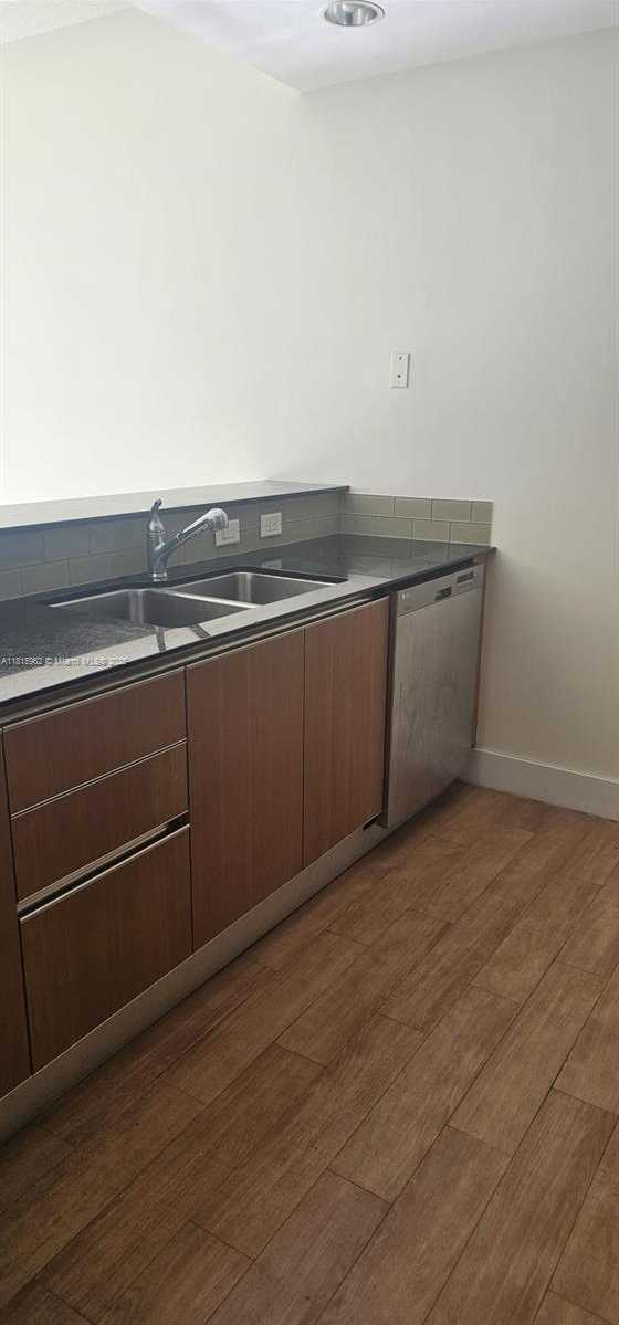 Small Image of 1060 BRICKELL AVE #3417, Miami Number 21