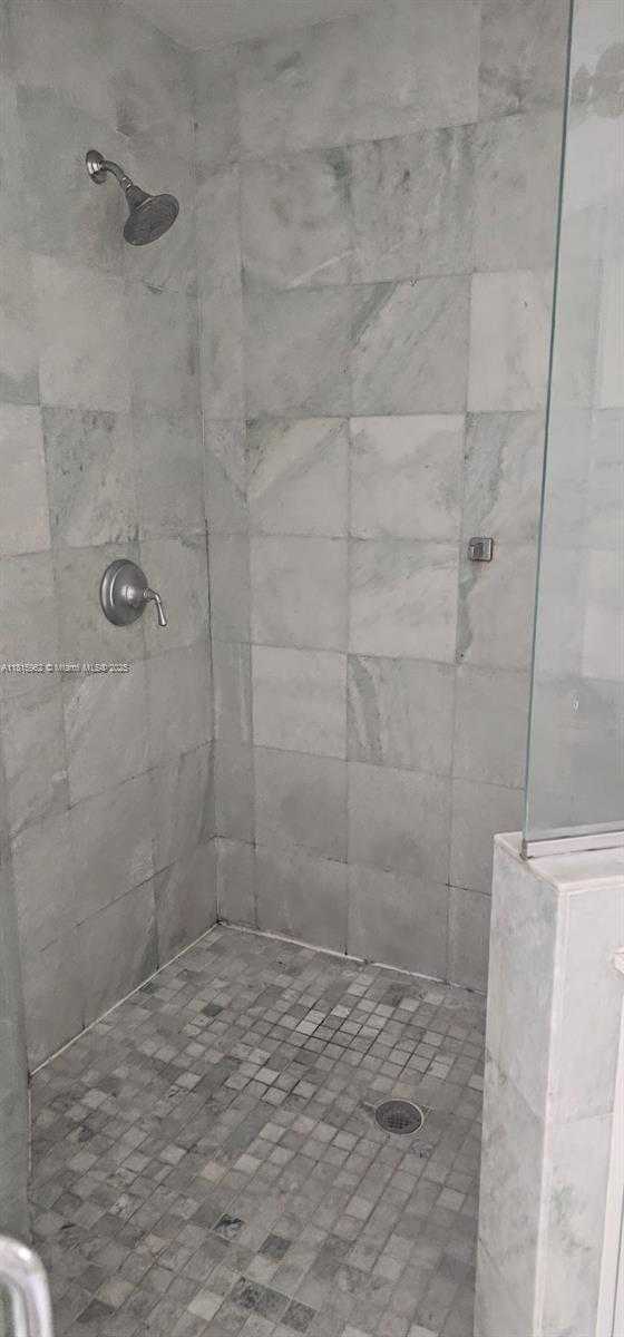 Small Image of 1060 BRICKELL AVE #3417, Miami Number 30