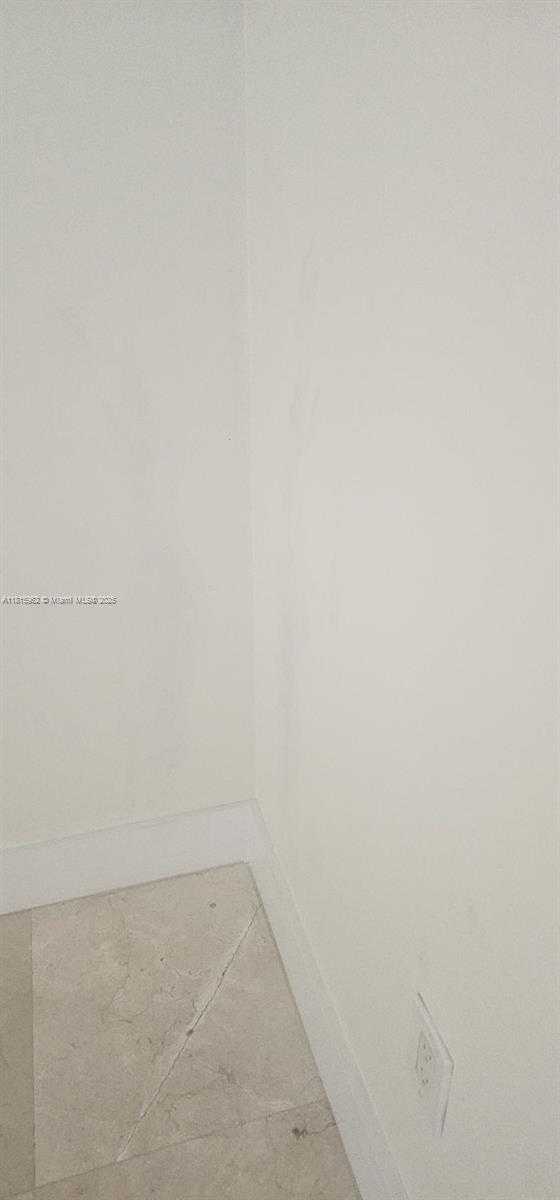 Small Image of 1060 BRICKELL AVE #3417, Miami Number 35