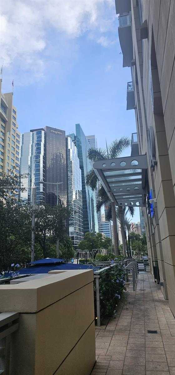 Small Image of 1060 BRICKELL AVE #3417, Miami Number 5