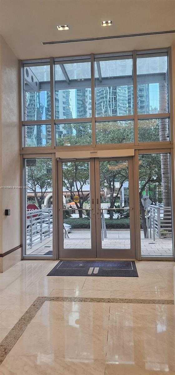 Small Image of 1060 BRICKELL AVE #3417, Miami Number 7