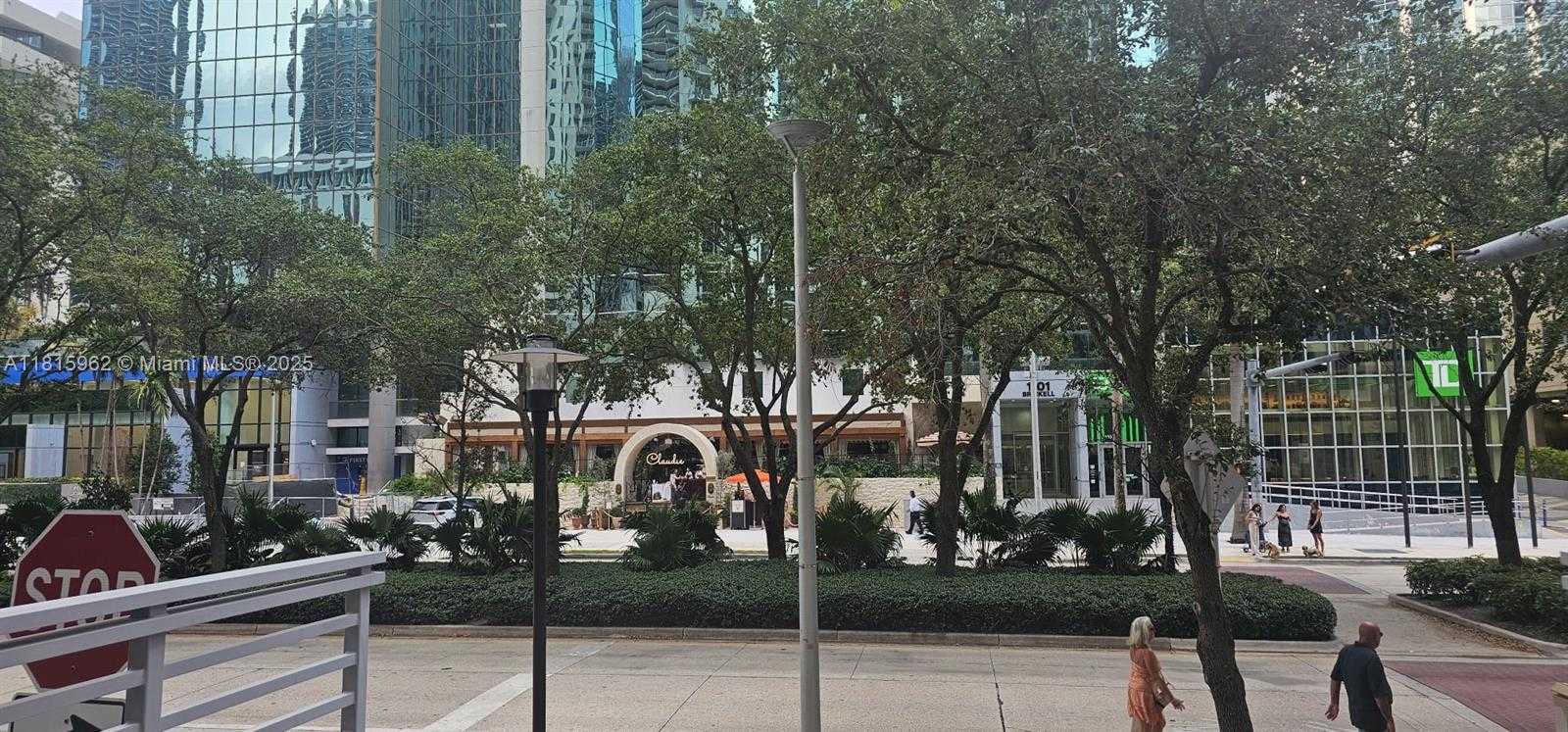 Small Image of 1060 BRICKELL AVE #3417, Miami Number 9