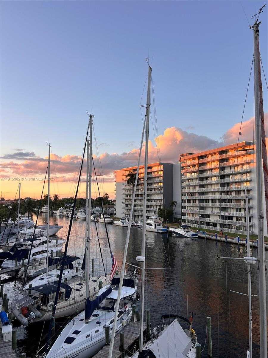 Small Image of 2415 NORTH WEST 16TH ST RD #412-1, Miami Number 23