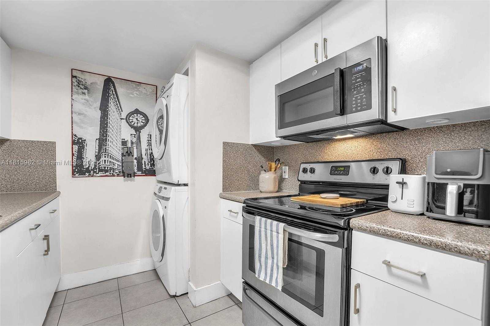 Small Image of 2415 NORTH WEST 16TH ST RD #412-1, Miami Number 8