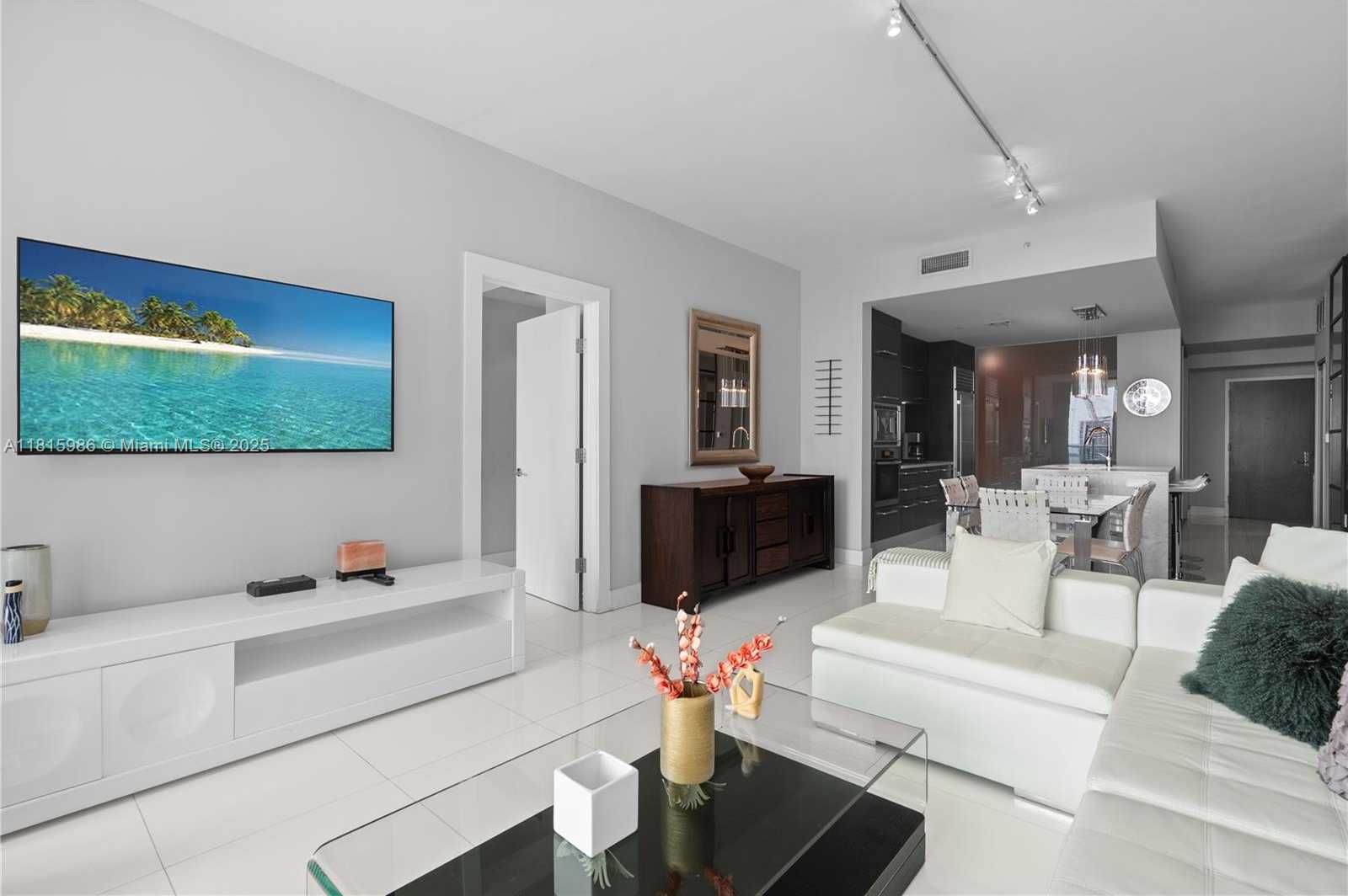 Small Image of 900 BISCAYNE BLVD #2408, Miami Number 19