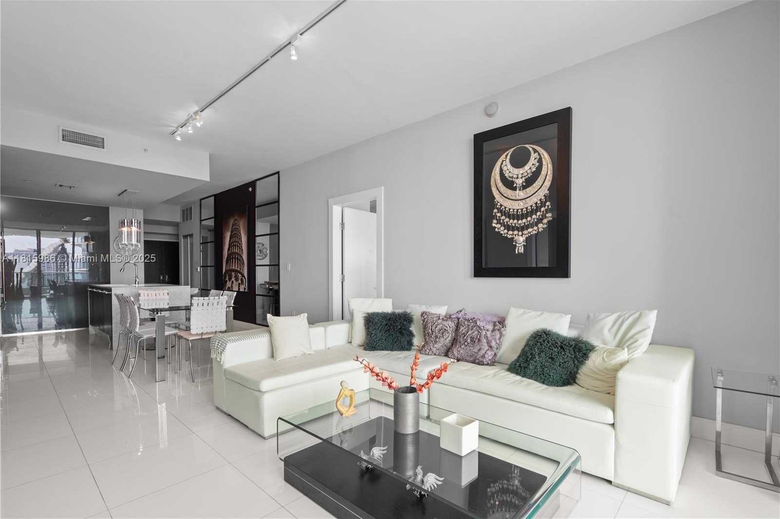 Small Image of 900 BISCAYNE BLVD #2408, Miami Number 20