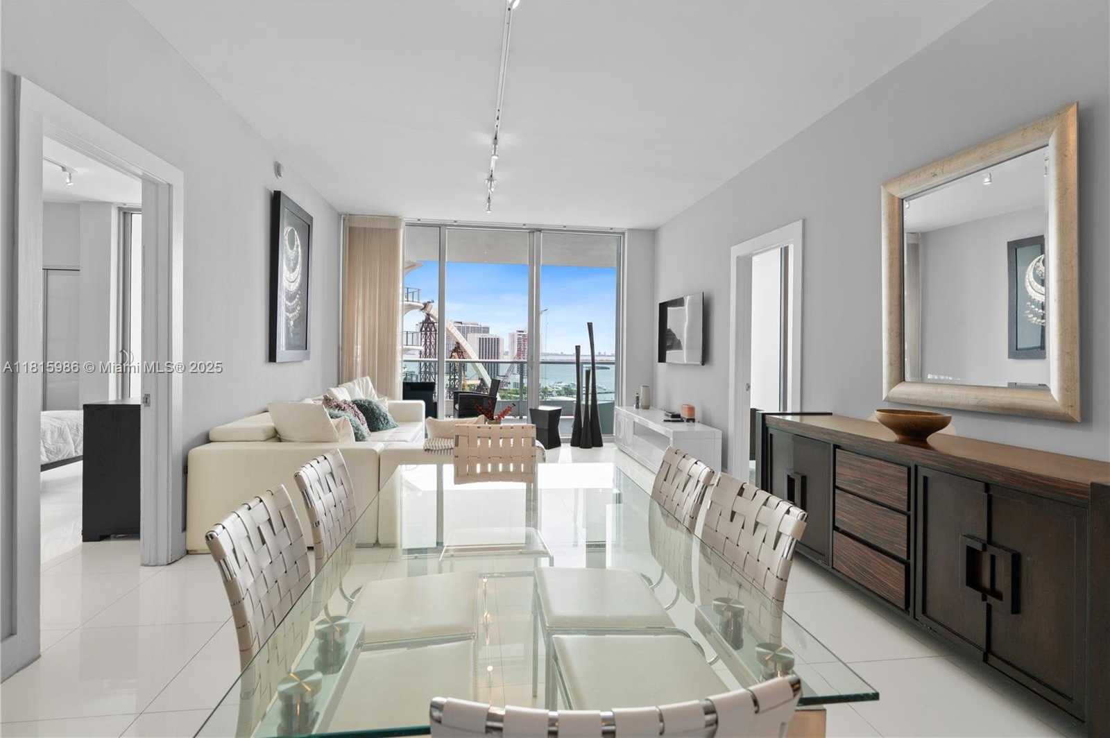Small Image of 900 BISCAYNE BLVD #2408, Miami Number 21