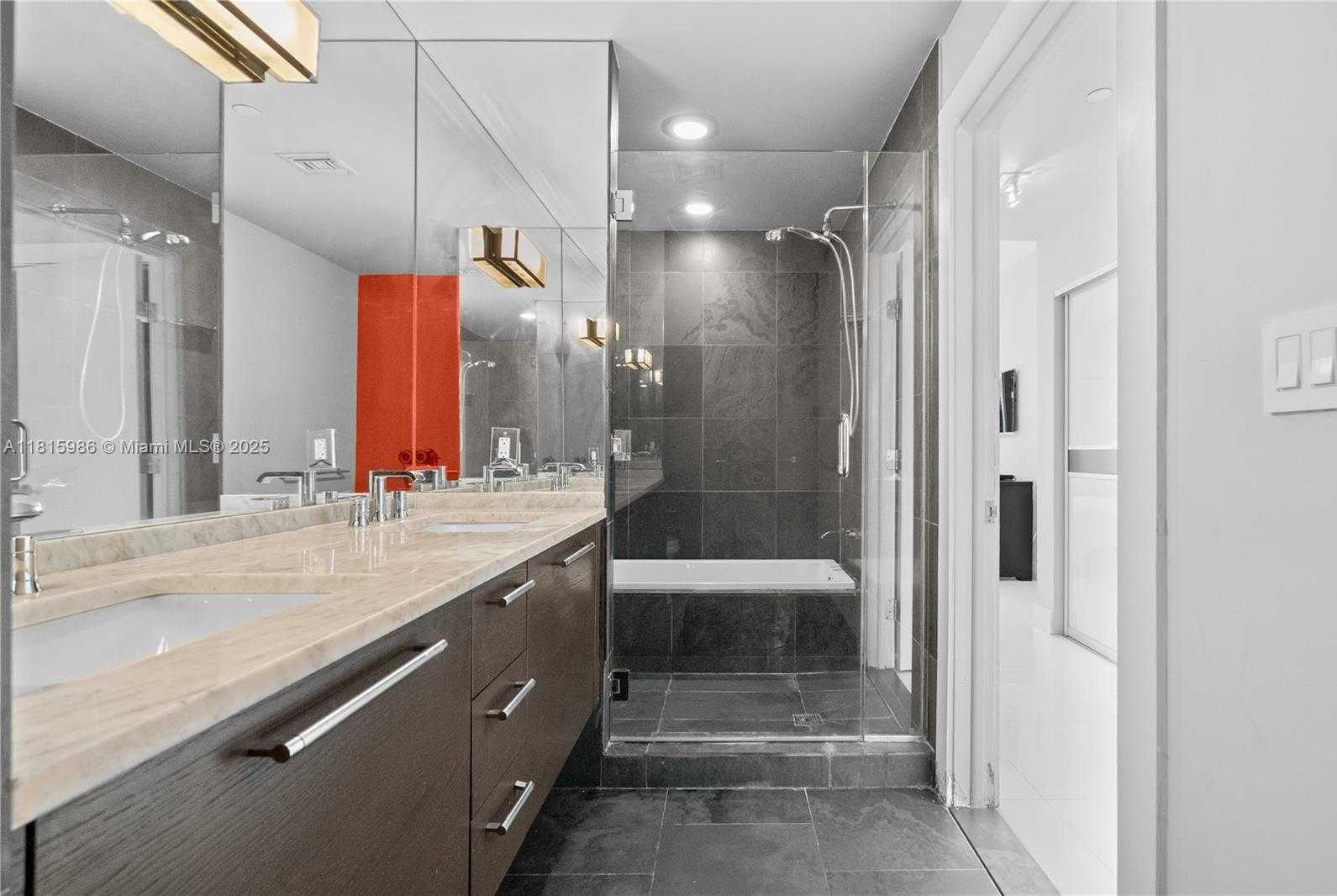 Small Image of 900 BISCAYNE BLVD #2408, Miami Number 26