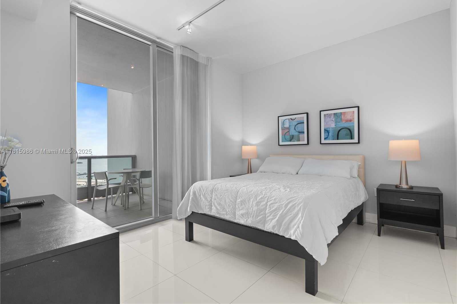 Small Image of 900 BISCAYNE BLVD #2408, Miami Number 28