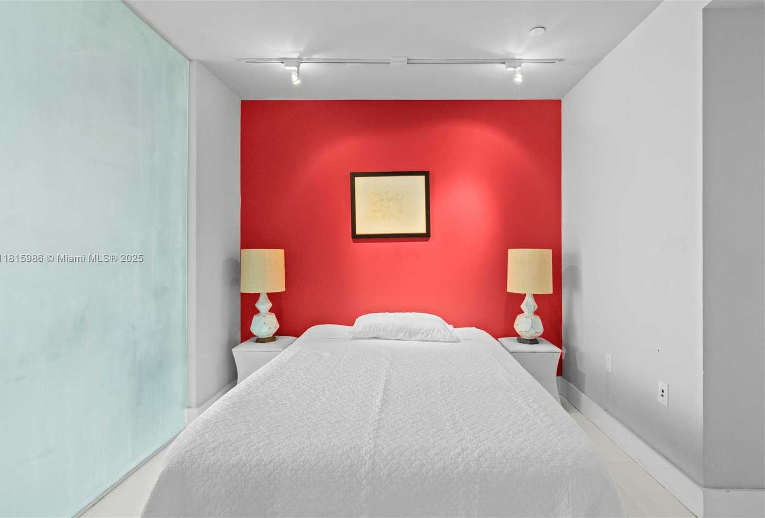 Small Image of 900 BISCAYNE BLVD #2408, Miami Number 6